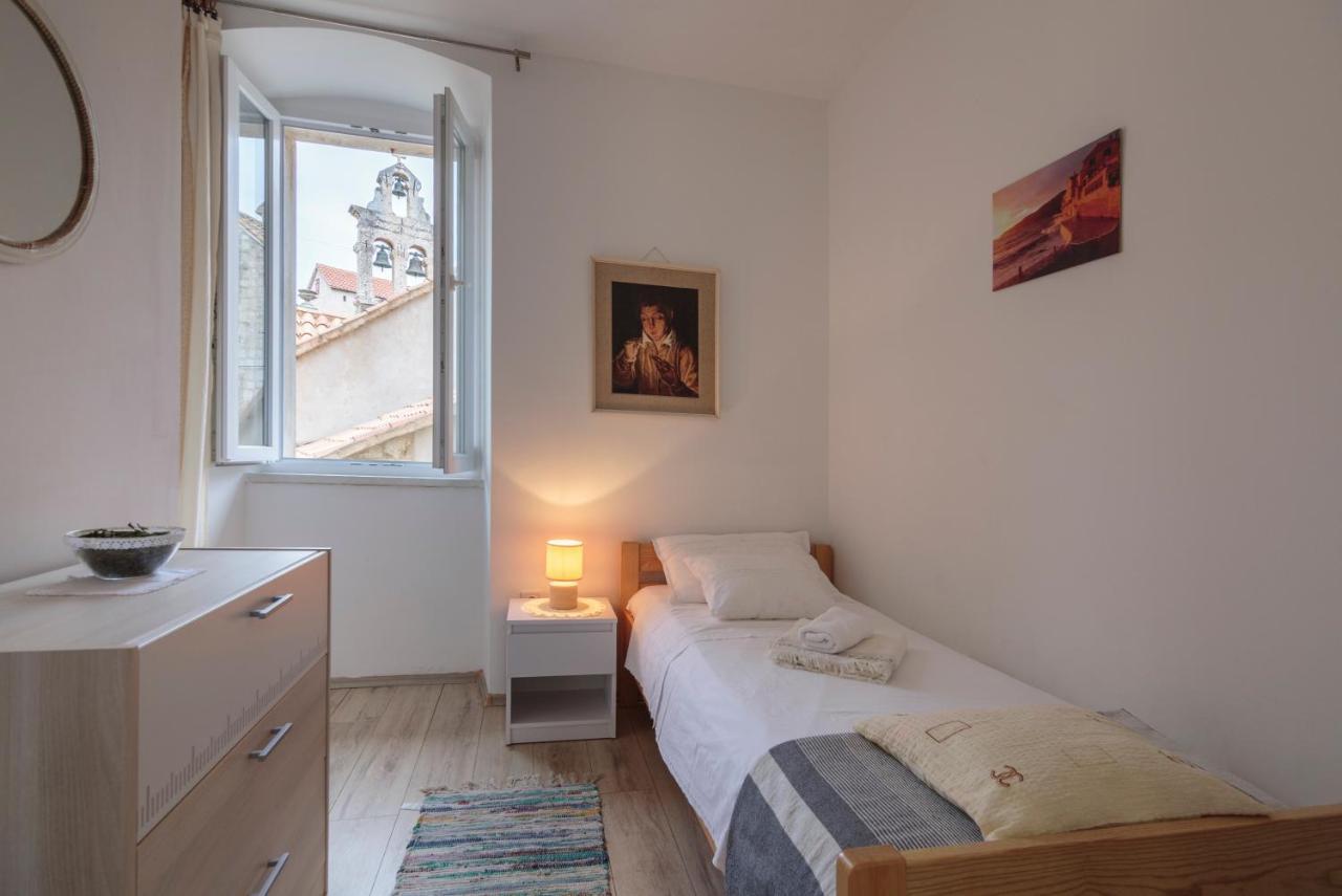 Apartment Esa คอมีชา ภายนอก รูปภาพ